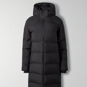 NWT Aritzia Tna The Super Puff₂O™ Long